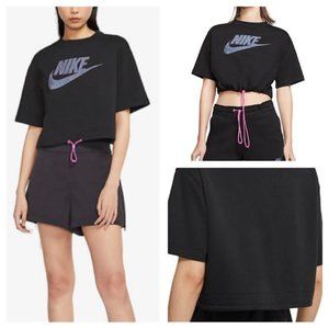 NWT NIKE SPORTSWEAR ICON CLASH WOMEN PLUS Graphic LOGO SHORT SLEEVE Cropped Top